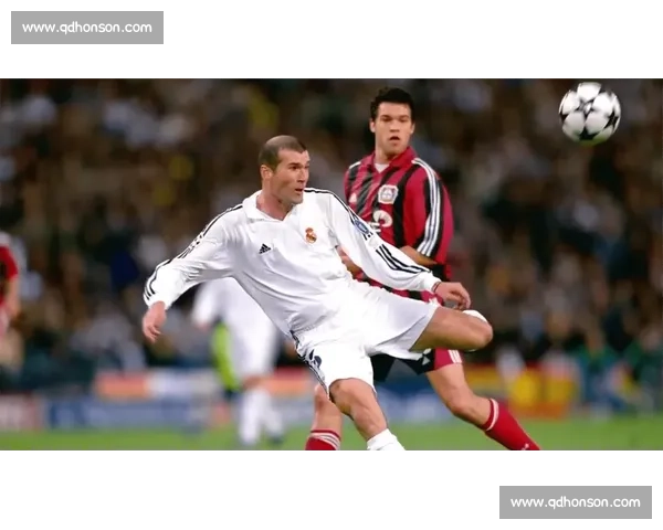 银河战舰传奇三人组：齐达内、贝克汉姆、卡洛斯的天外飞仙时刻