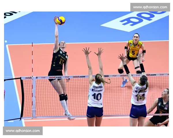 女排世联赛观众纪录刷新！土耳其 1.7 万上座创历史，中国两站憾失良机